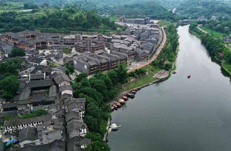 发放全市农行首笔活牛抵押贷款